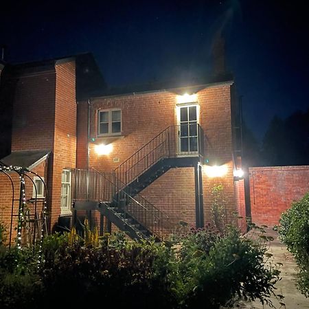 Cockloft Romantic Countryside Hideaway Bishops Cannings Bagian luar foto
