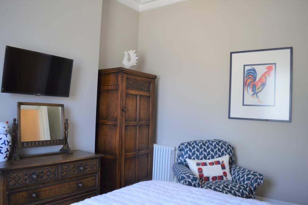 Cockloft Romantic Countryside Hideaway Bishops Cannings Bagian luar foto